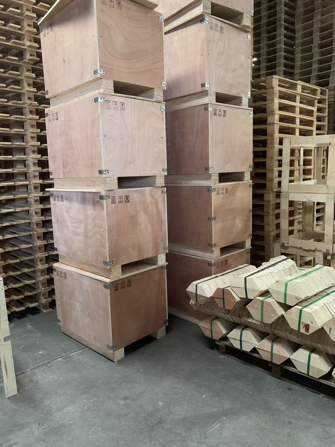 Plywood export crates stacked in Rizhao Echon warehouse - ready for international shipping